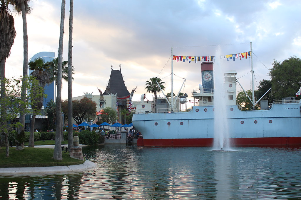 Strolling Along Echo Lake at Disney’s Hollywood Studios