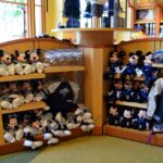 how to budget for disney world souvenirs