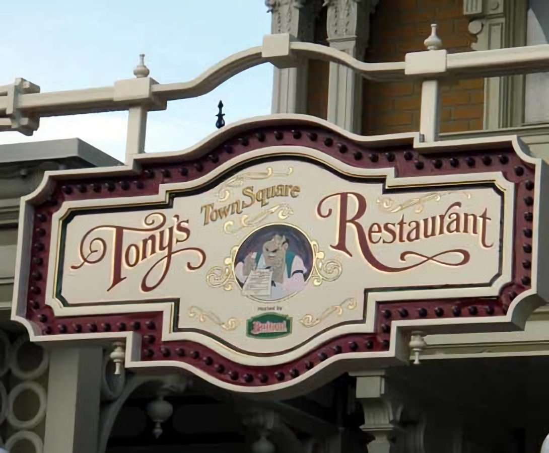 Tony’s Town Square Restaurant Is a Taste of Italy in the Heart of Magic Kingdom